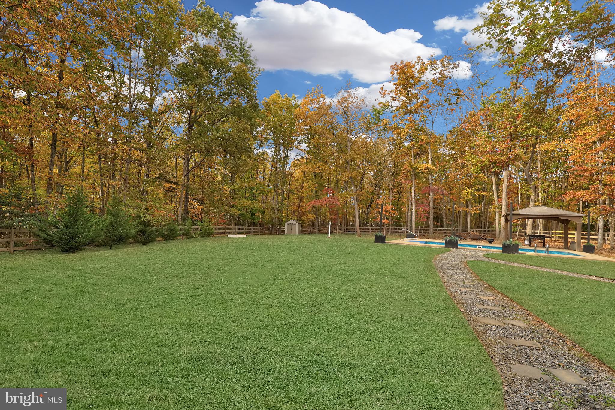 ESTATES OF CHANCELLORSVILLE - Residential