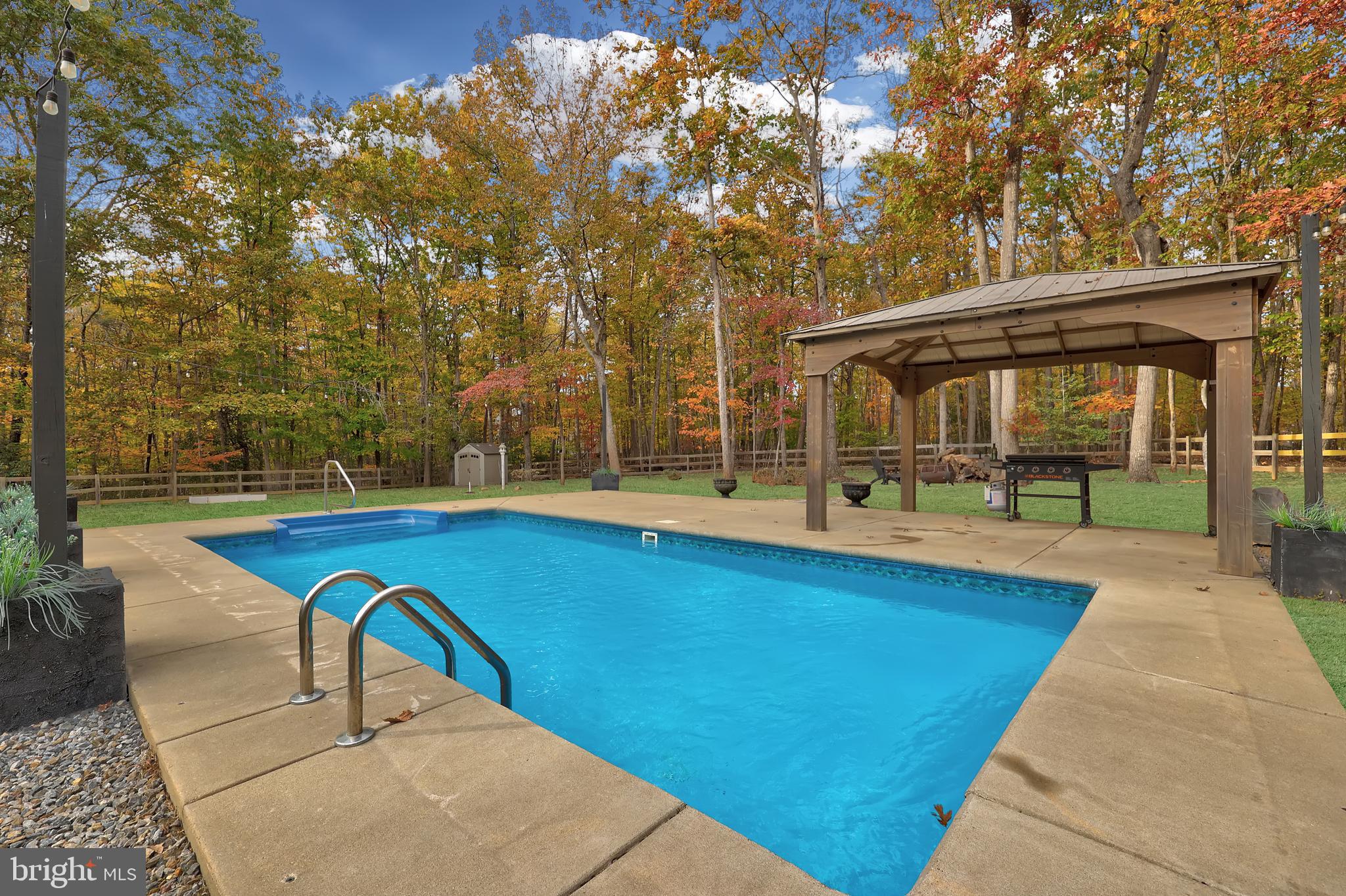 ESTATES OF CHANCELLORSVILLE - Residential