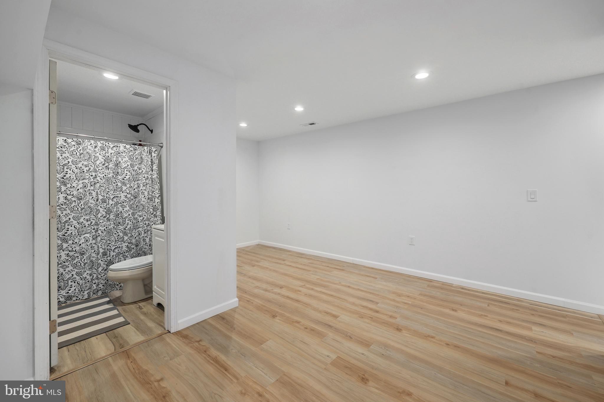 ESTATES OF CHANCELLORSVILLE - Residential