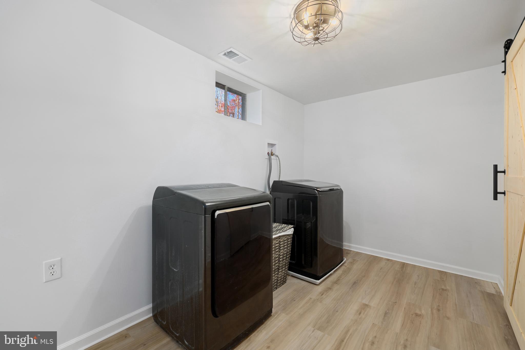 ESTATES OF CHANCELLORSVILLE - Residential