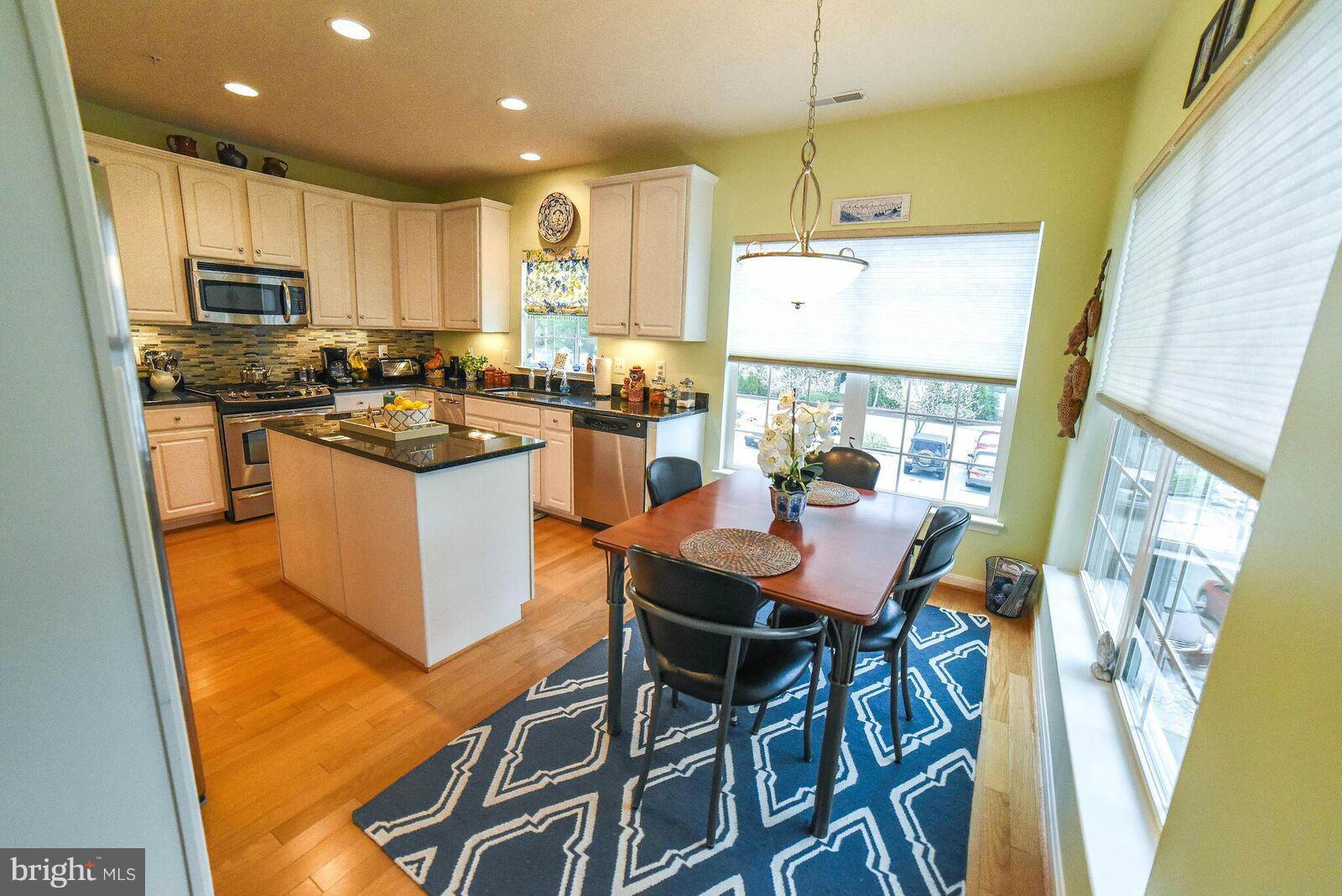 SOLOMONS LANDING - Residential