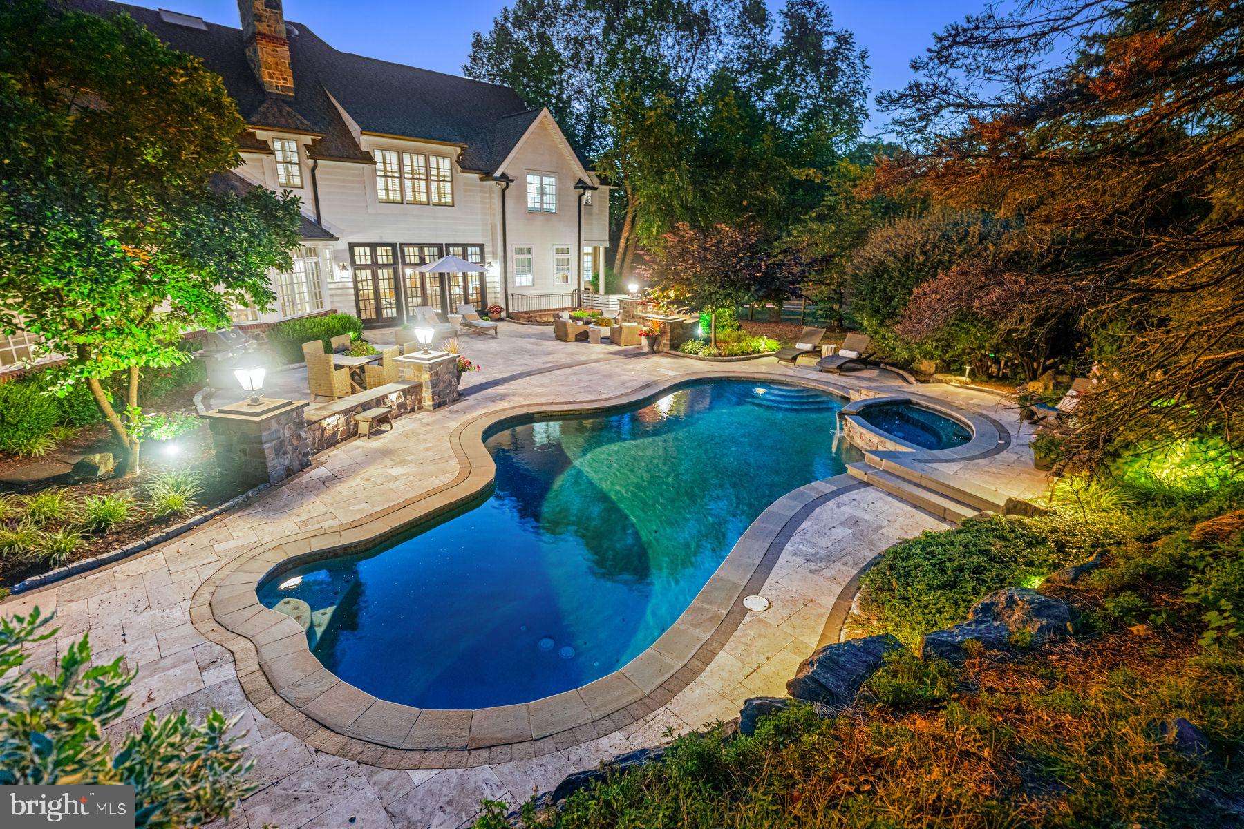 1901 PARKERHILL LANE