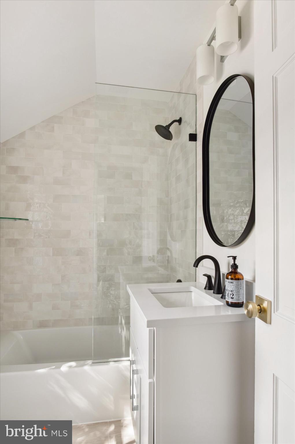 WOODACRES - Residential