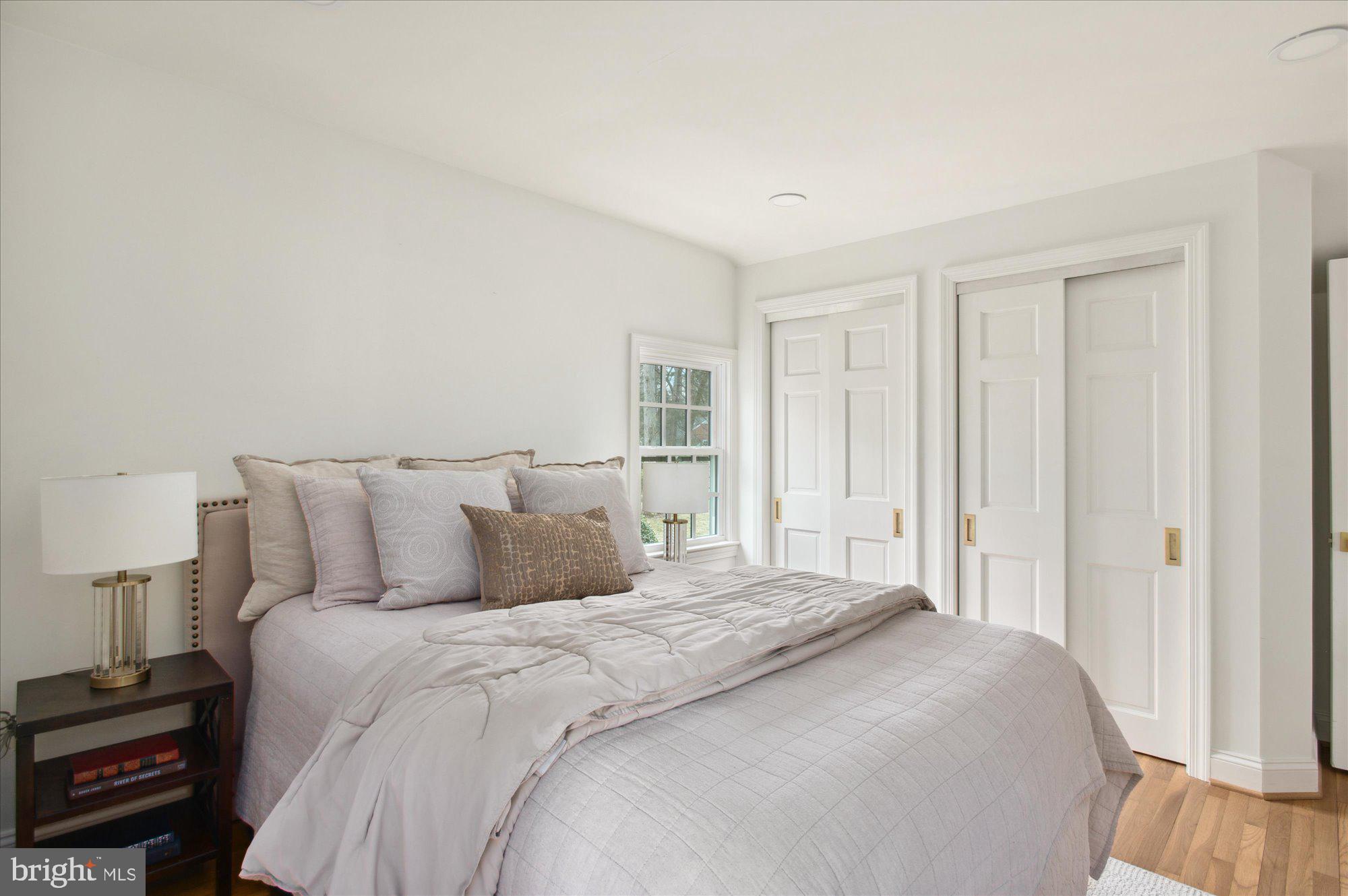 WOODACRES - Residential