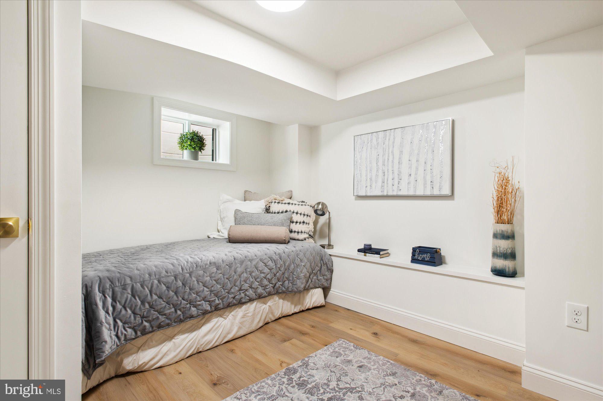 WOODACRES - Residential