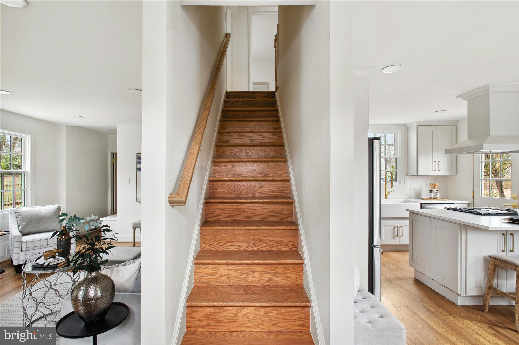 WOODACRES - Residential