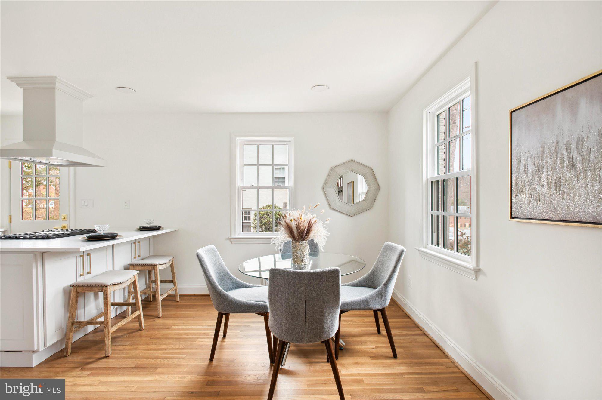 WOODACRES - Residential