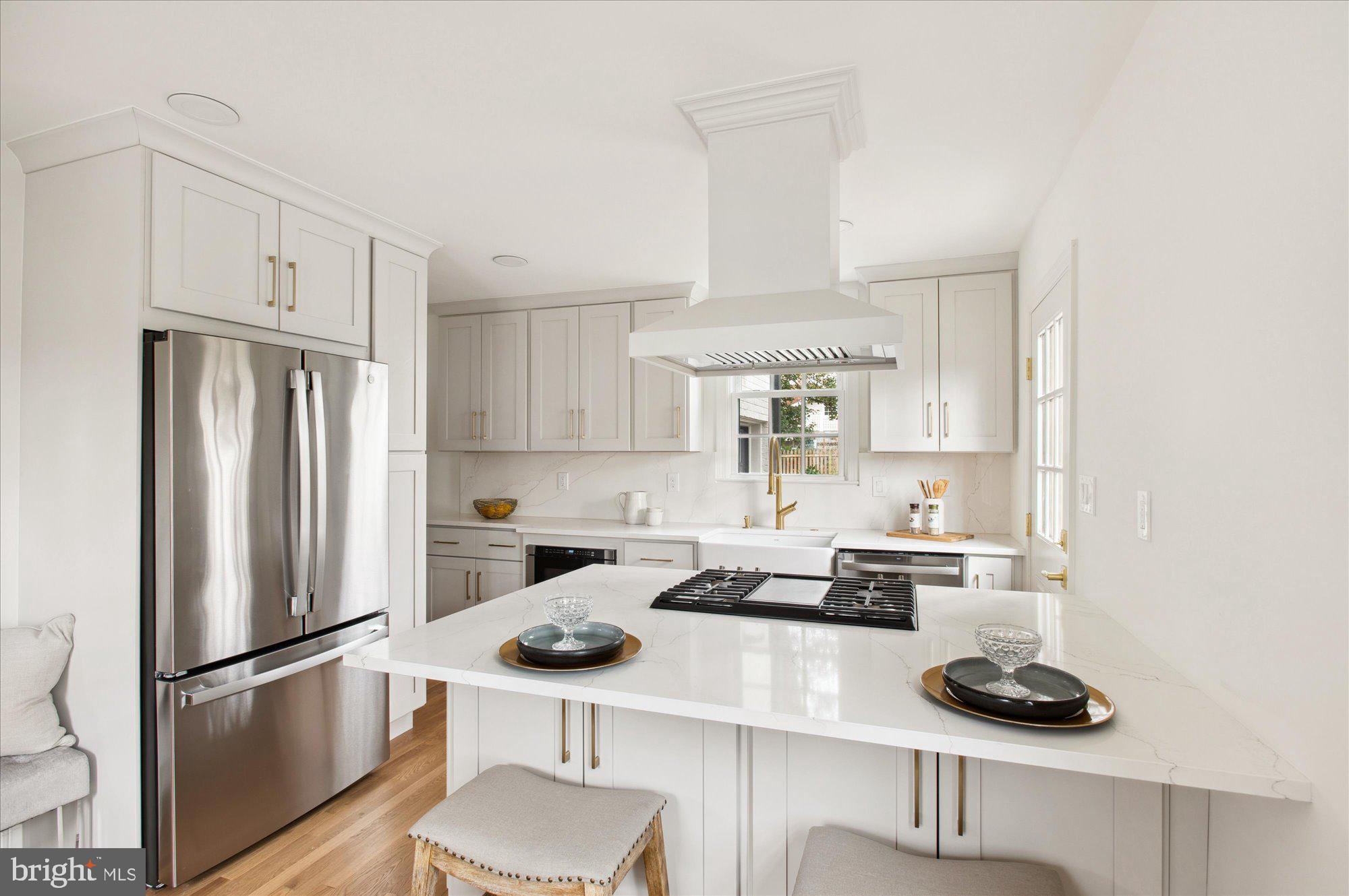 WOODACRES - Residential