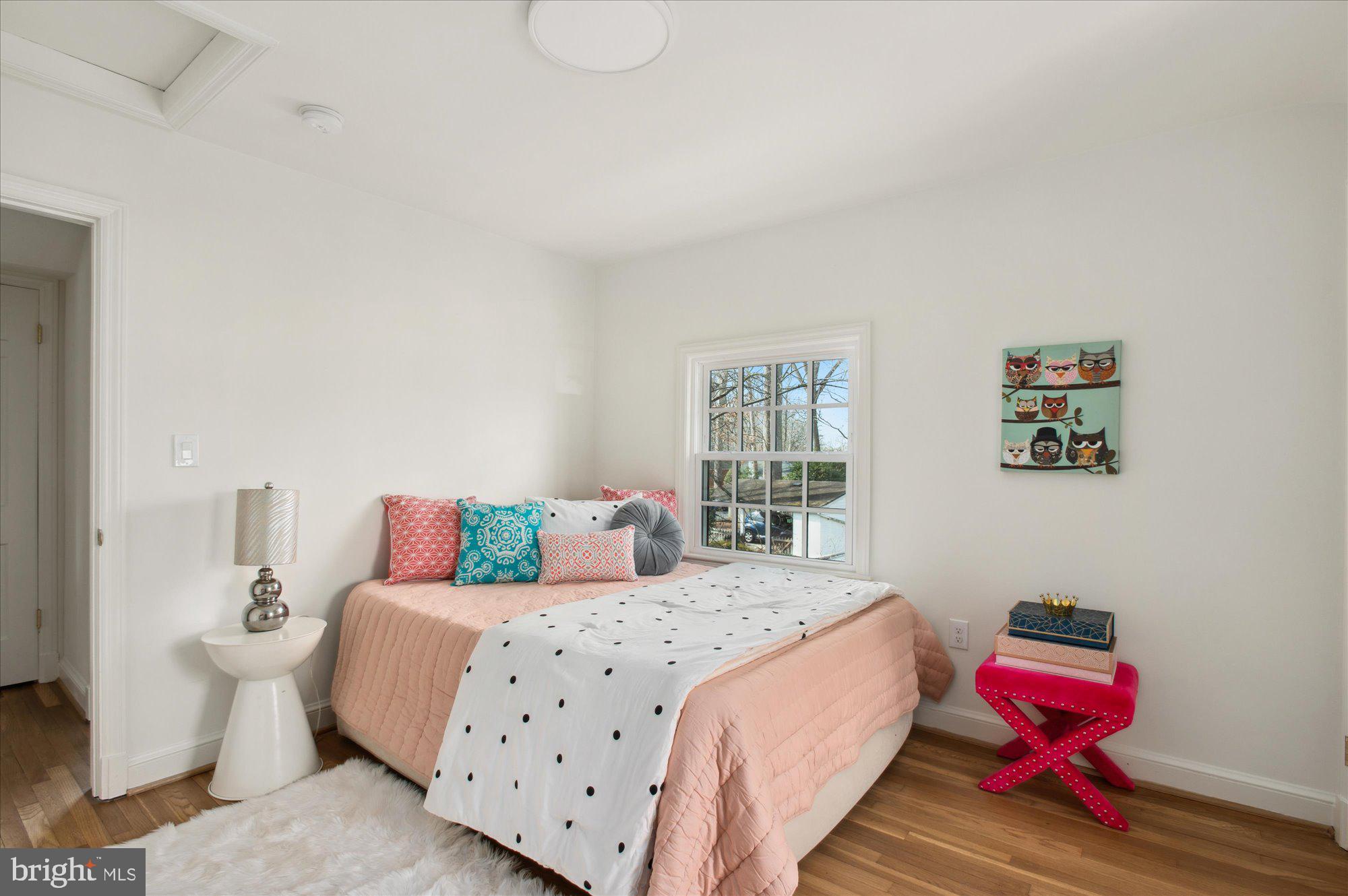 WOODACRES - Residential