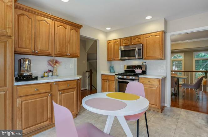 TOWNES OF WAKEFIELD - Residential