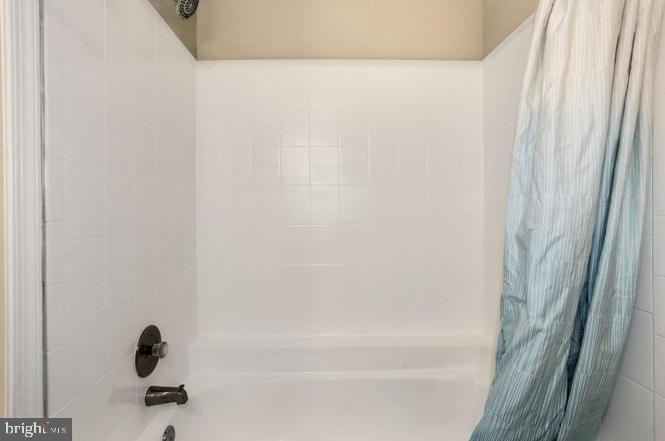 TOWNES OF WAKEFIELD - Residential