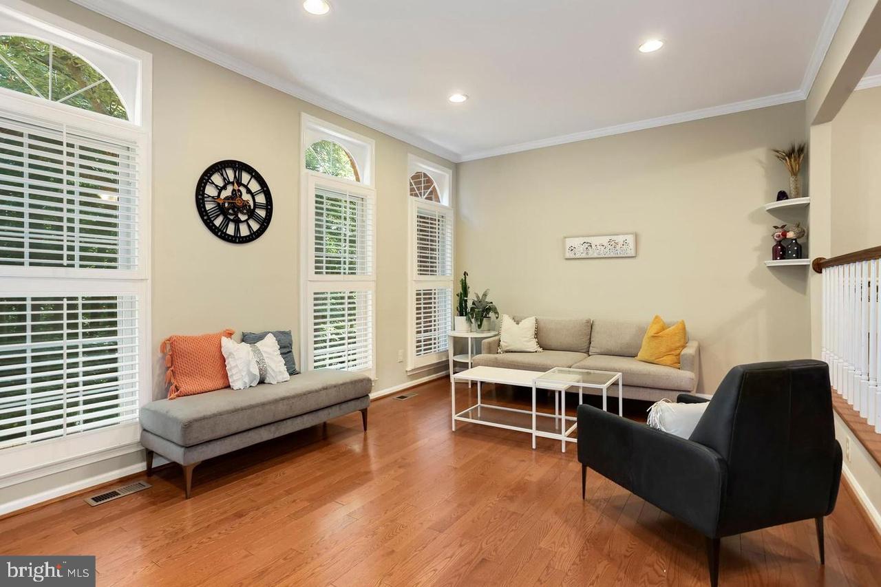 TOWNES OF WAKEFIELD - Residential