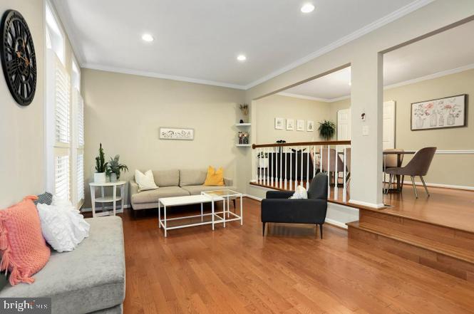 TOWNES OF WAKEFIELD - Residential