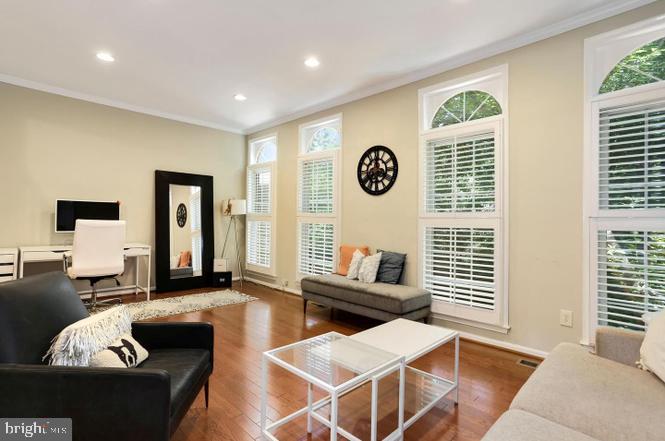 TOWNES OF WAKEFIELD - Residential