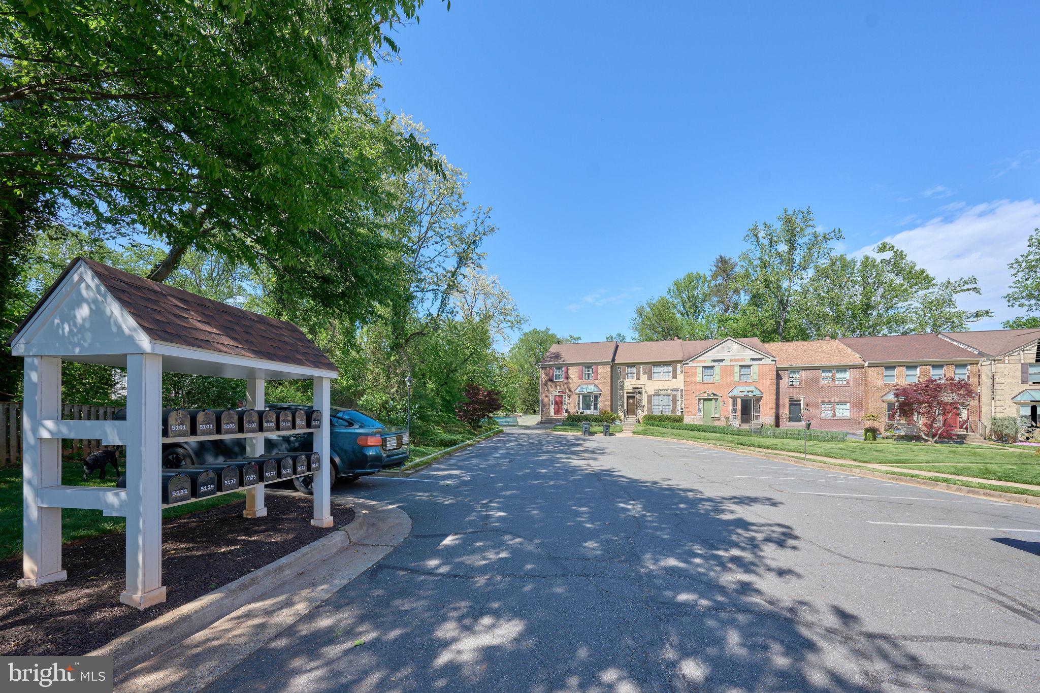 5105 KENSIDE COURT