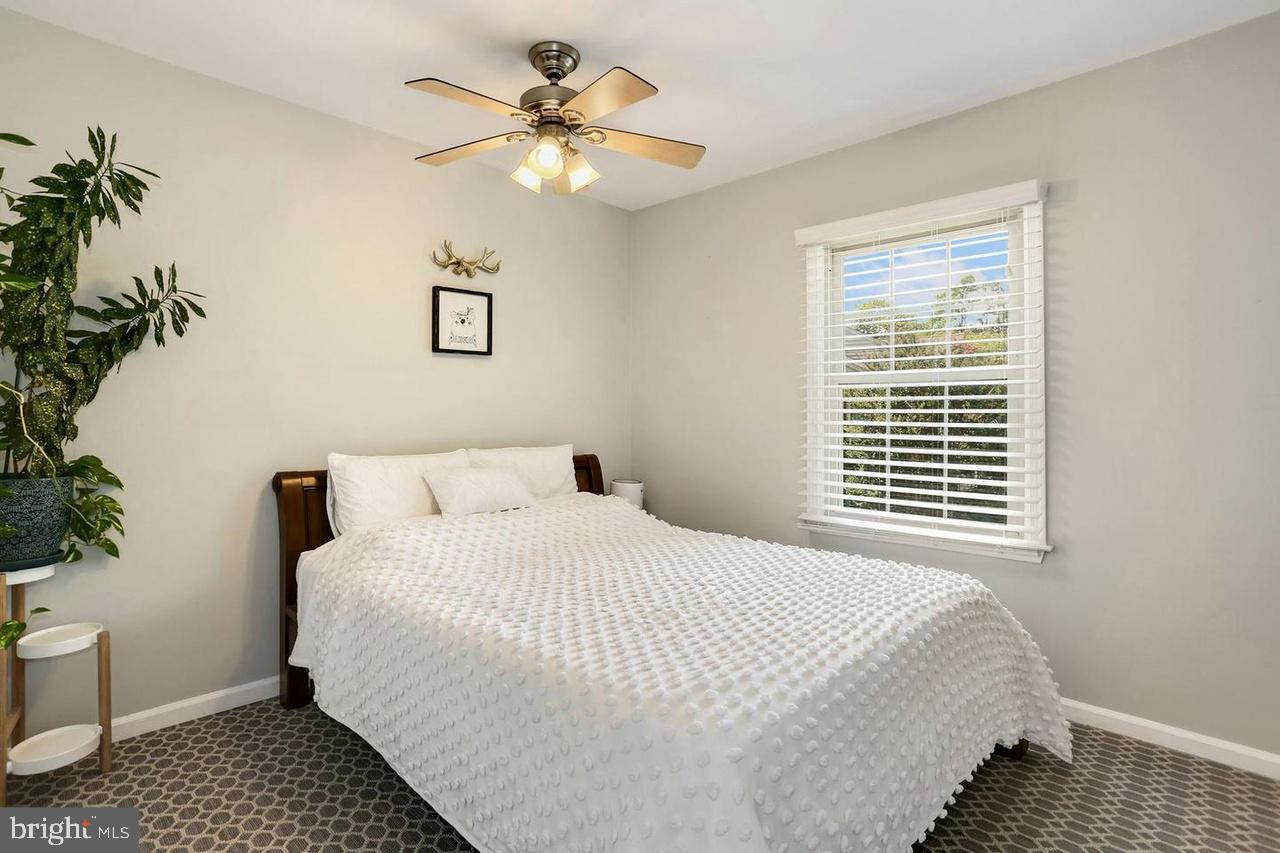 TOWNES OF WAKEFIELD - Residential