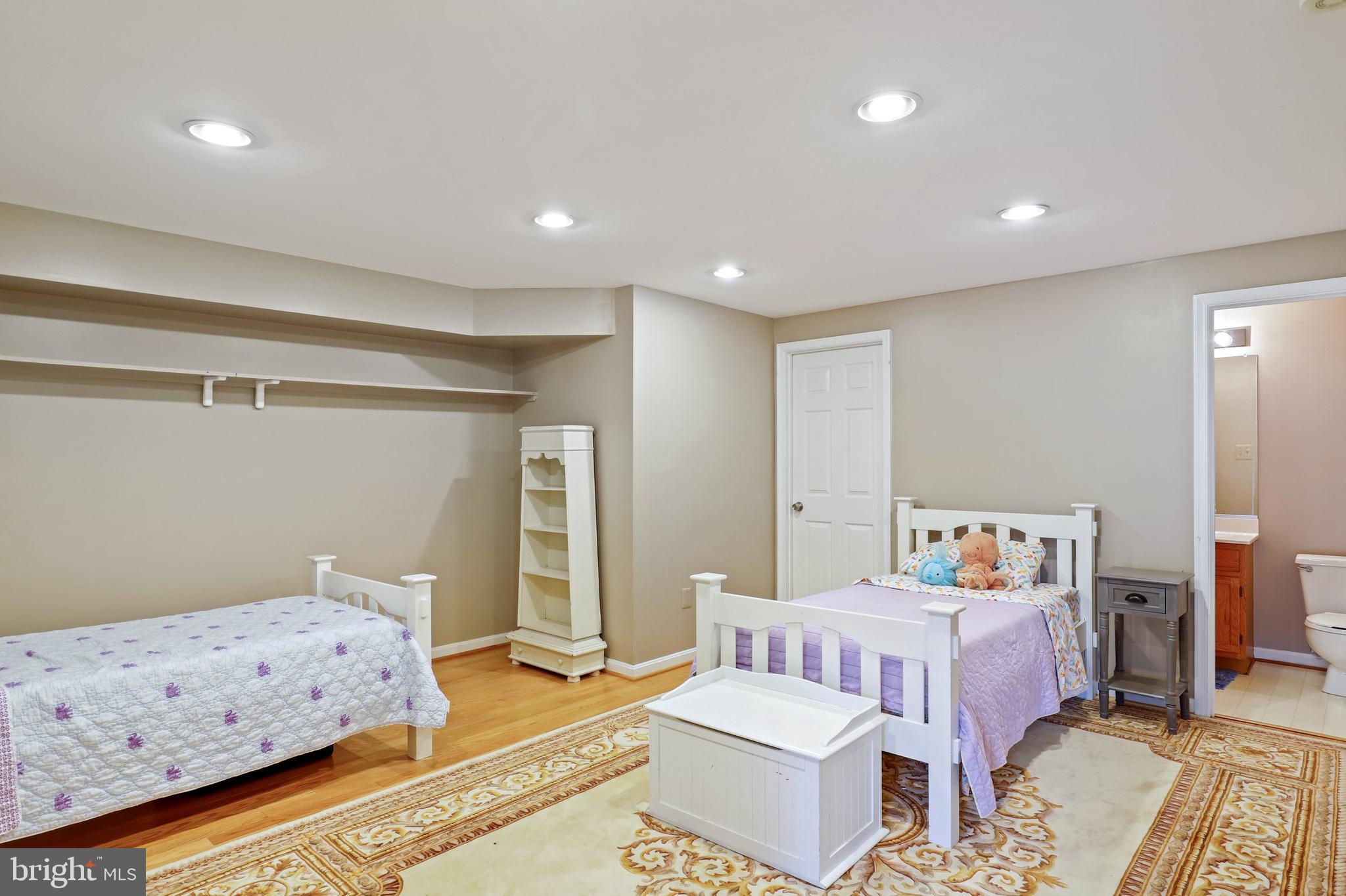 WILLOWOOD - Residential