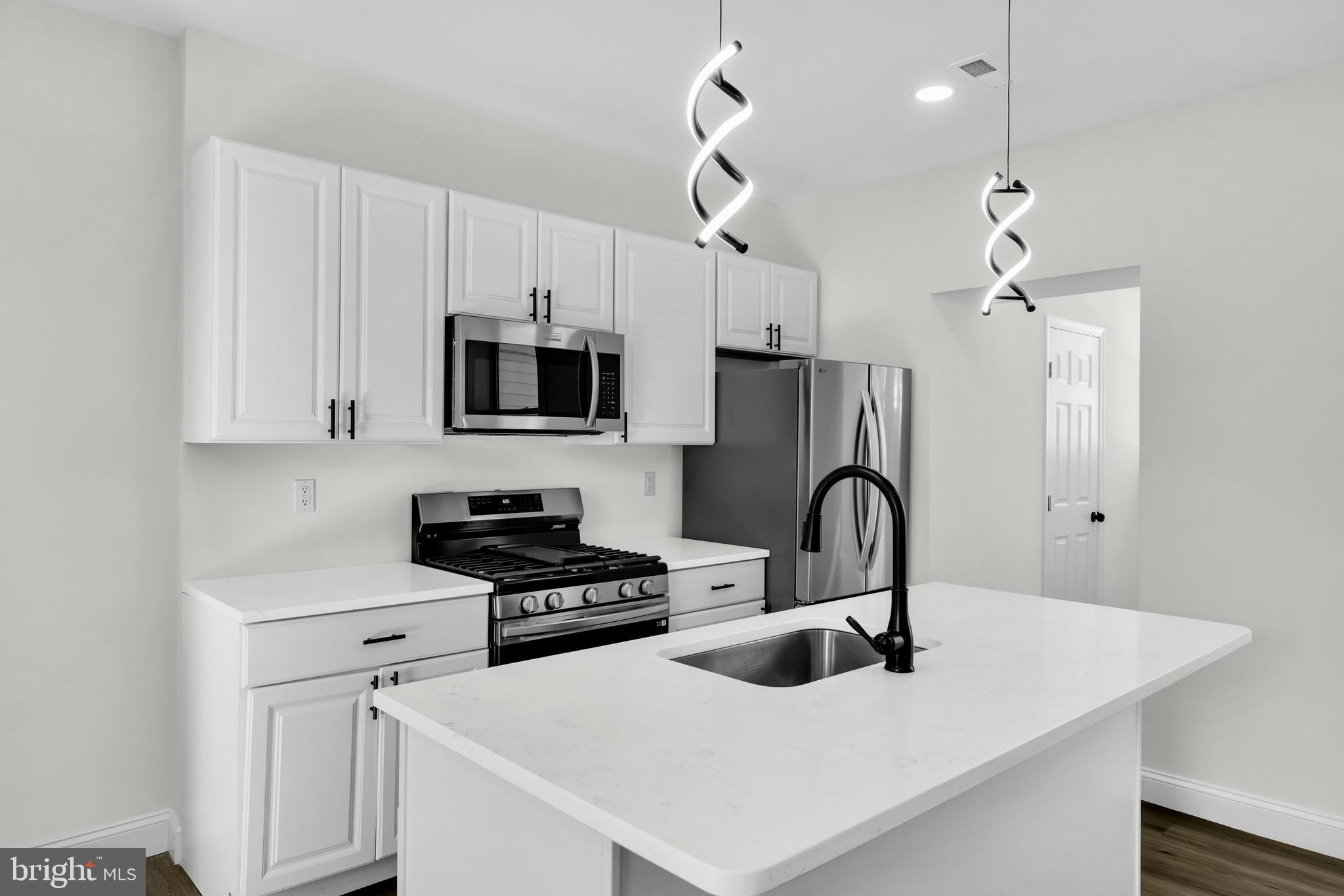 WAVERLY - Residential