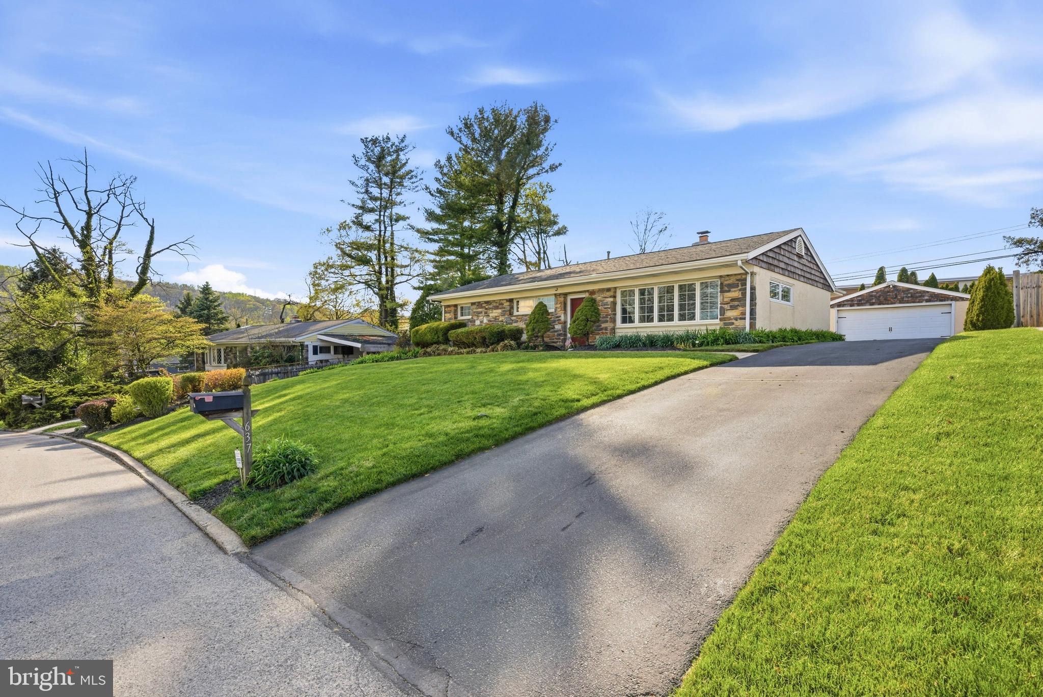 637 SCHOOL LINE DRIVE