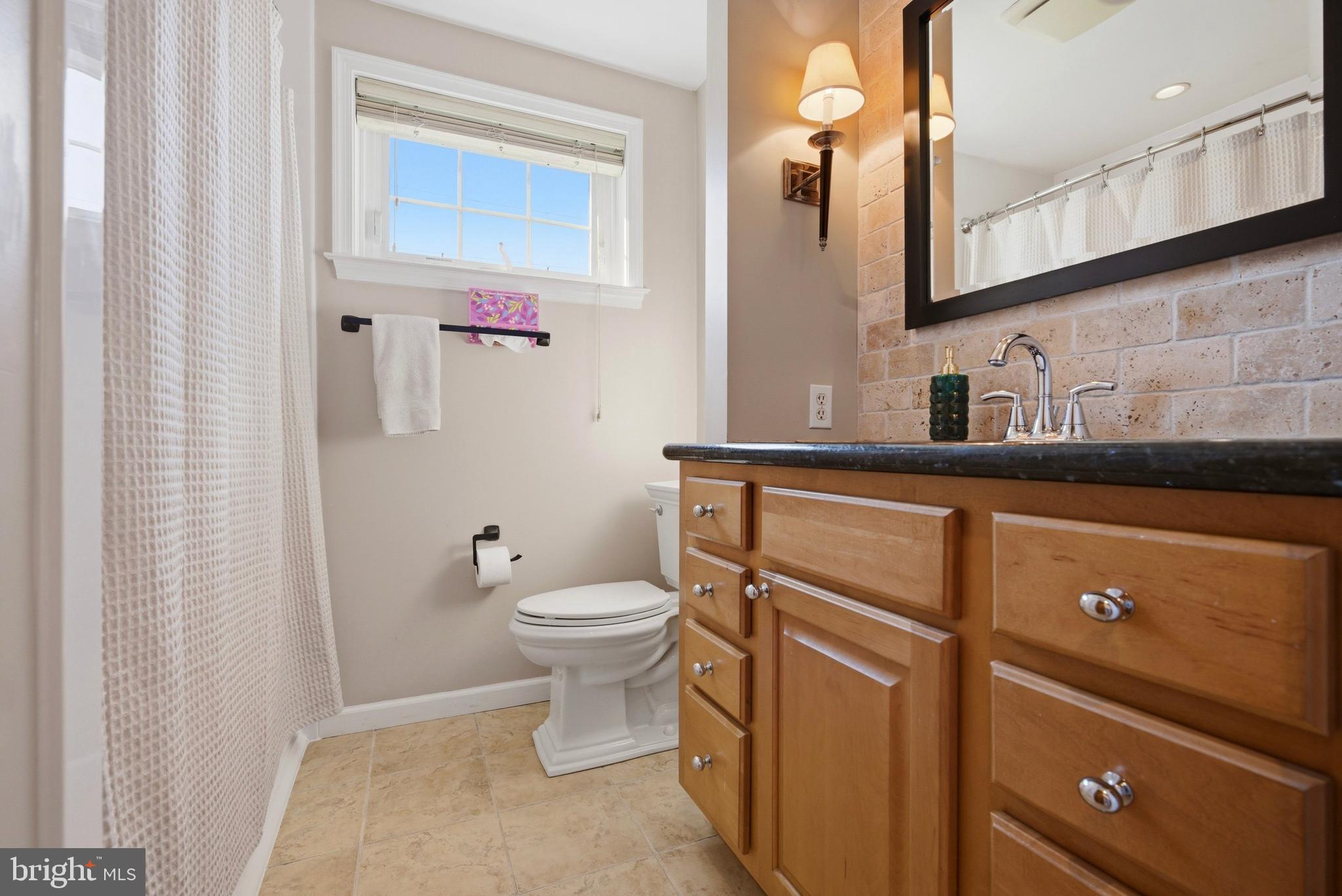 SCHOOL SIDE MANOR - Residential