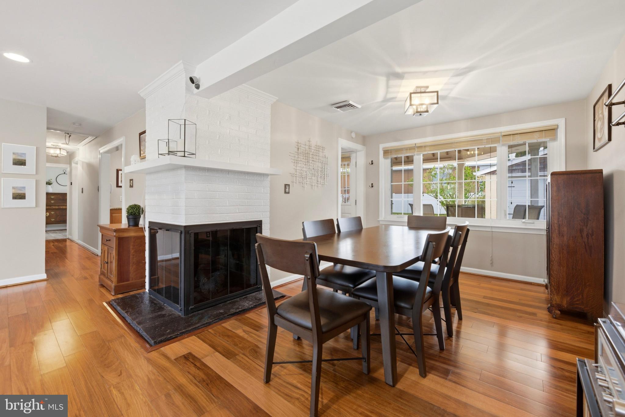 SCHOOL SIDE MANOR - Residential