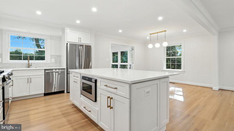 1806 OLD STAGE ROAD