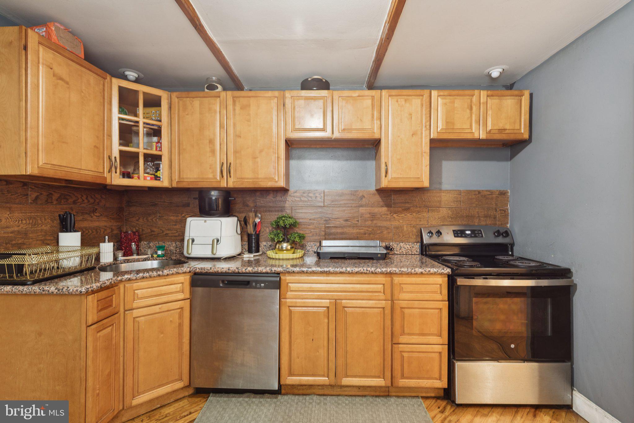 PHILADELPHIA (SOUTH) - Residential