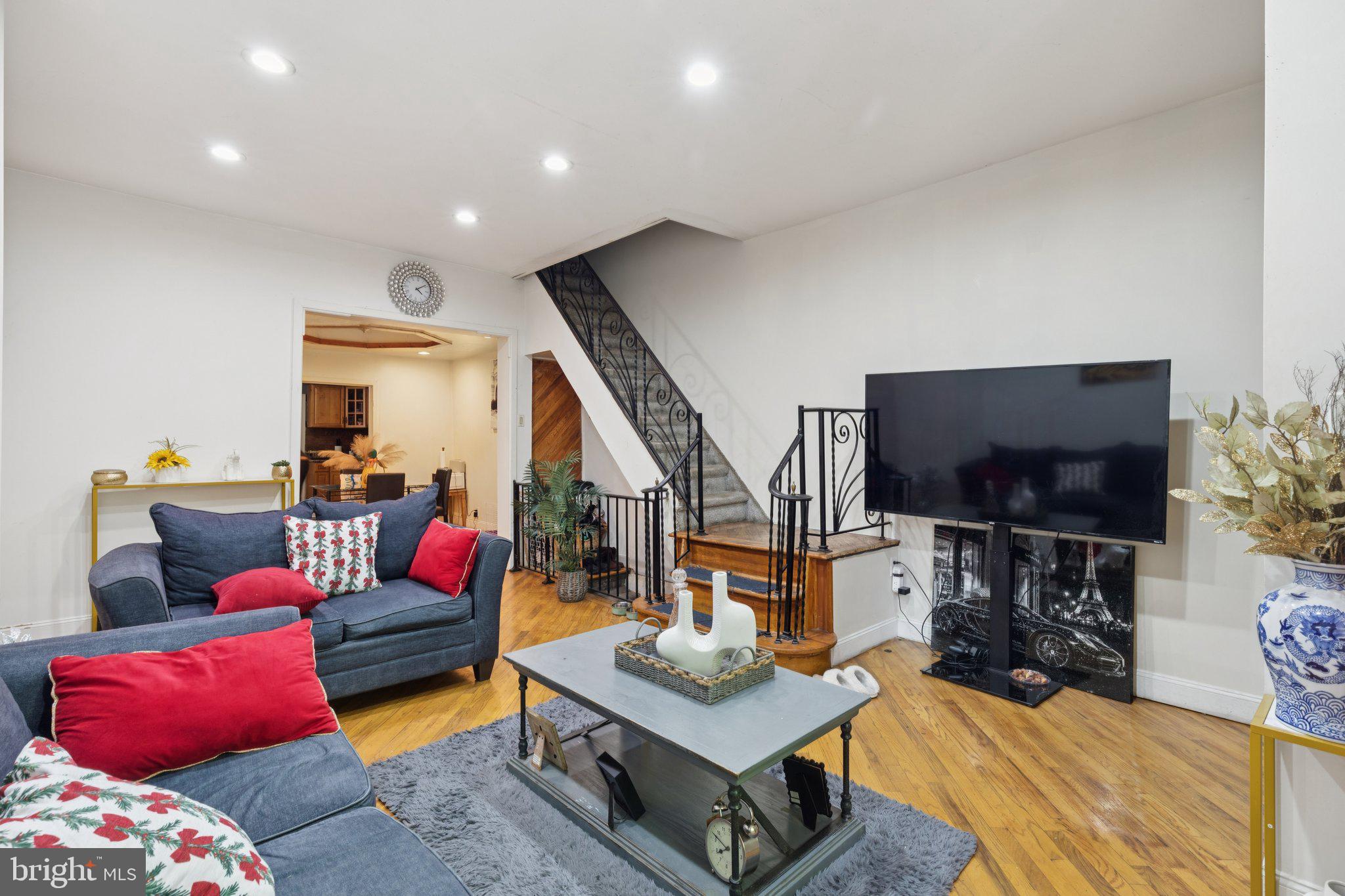 PHILADELPHIA (SOUTH) - Residential