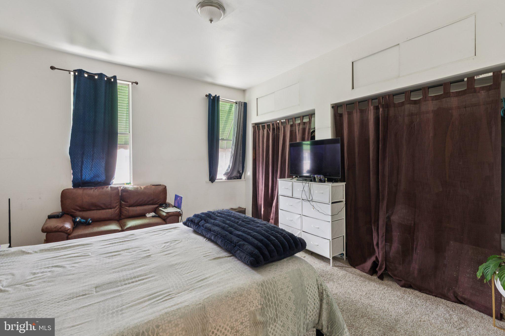 PHILADELPHIA (SOUTH) - Residential