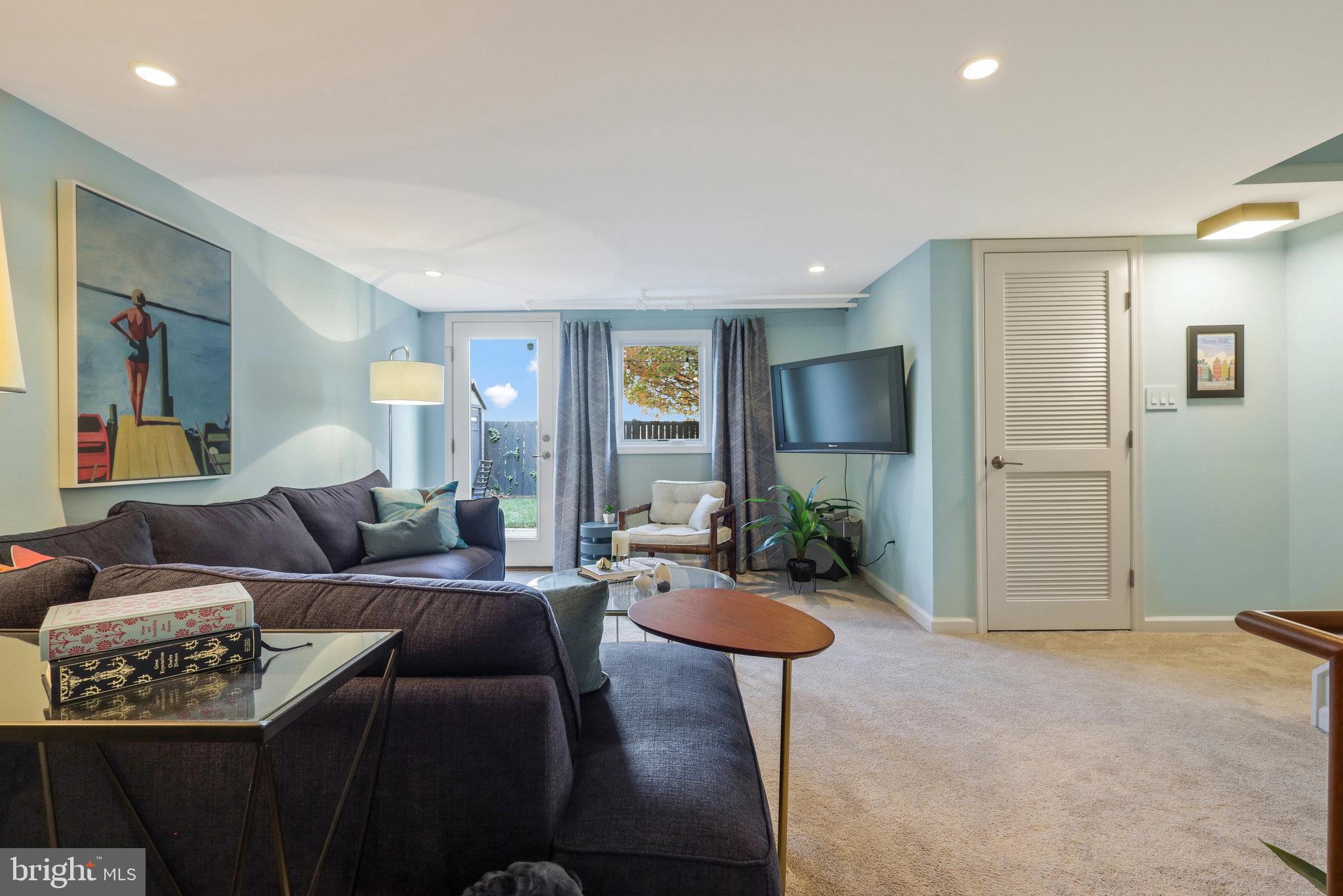 WARWICK VILLAGE - Residential