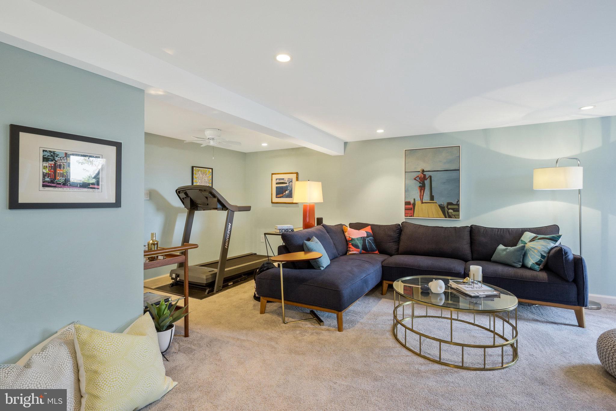 WARWICK VILLAGE - Residential