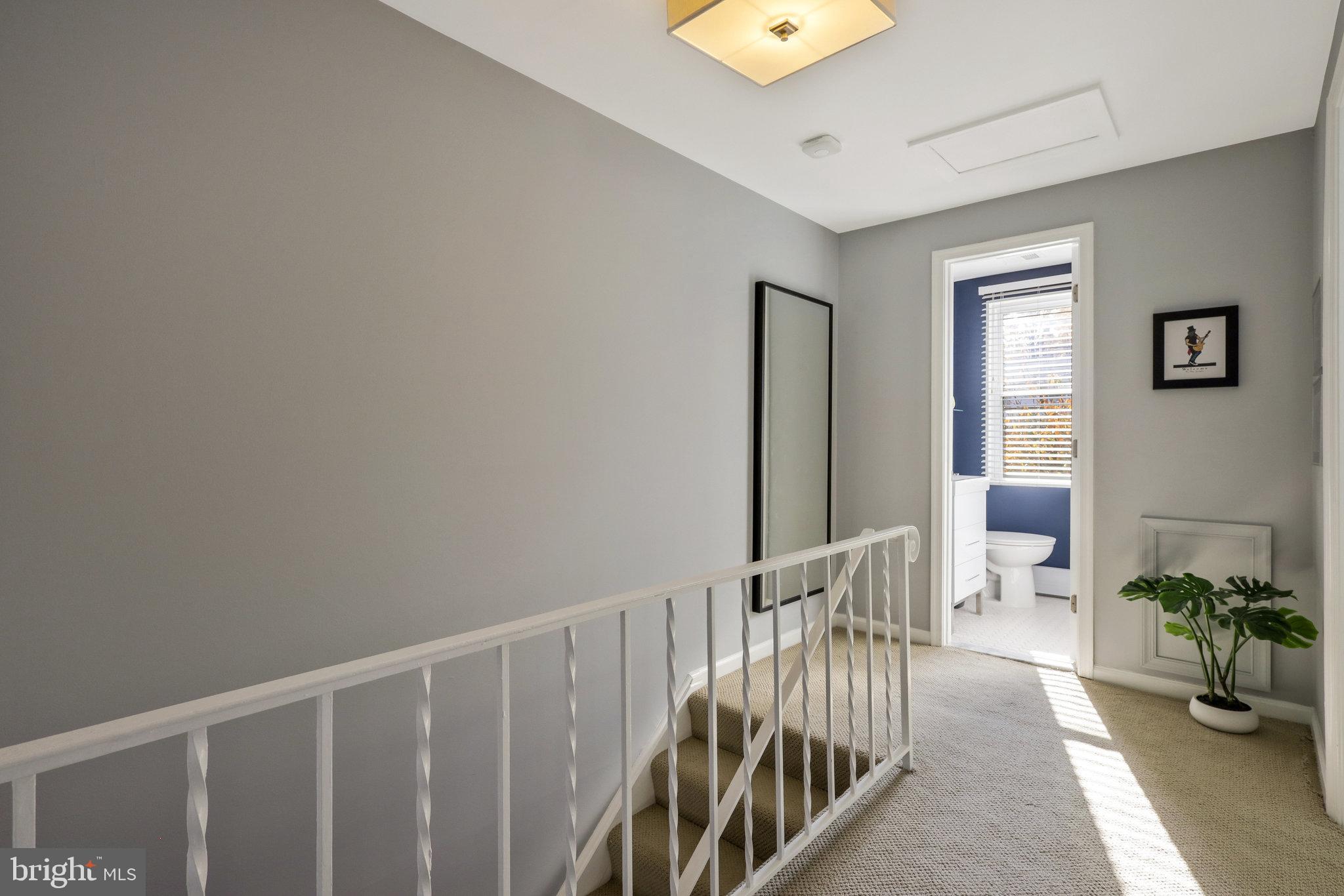 WARWICK VILLAGE - Residential