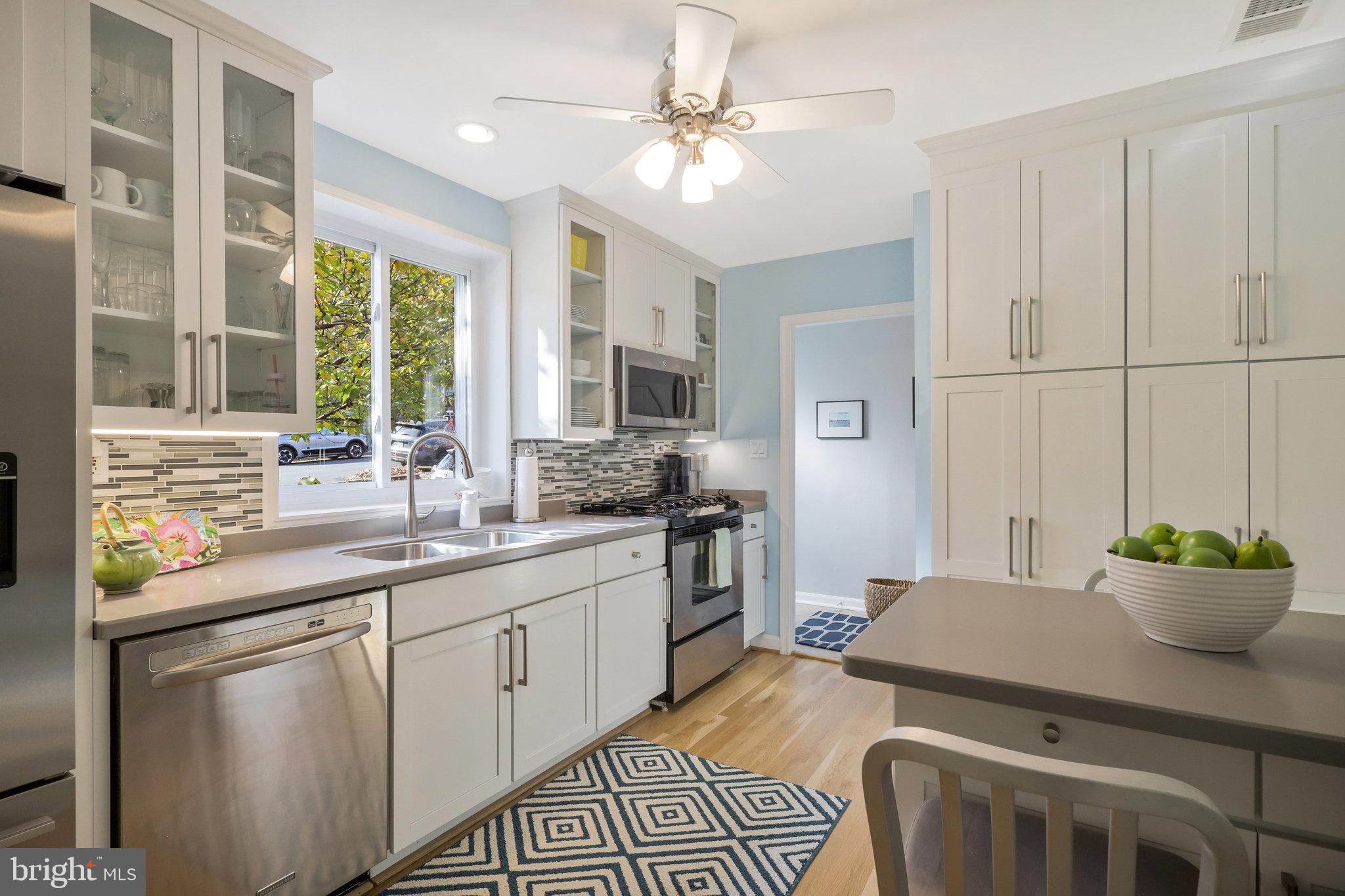 WARWICK VILLAGE - Residential