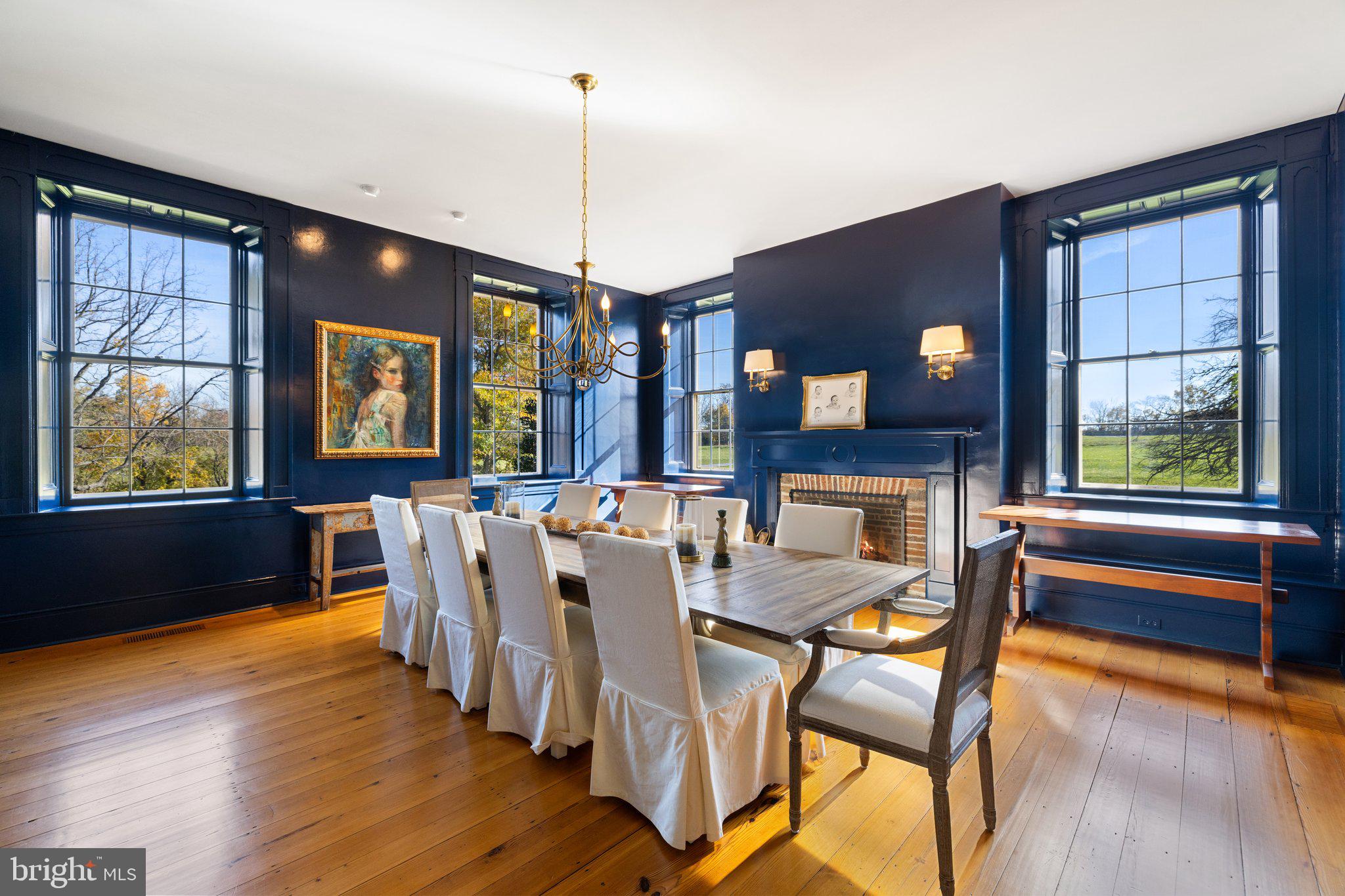 RUSSELL - Residential