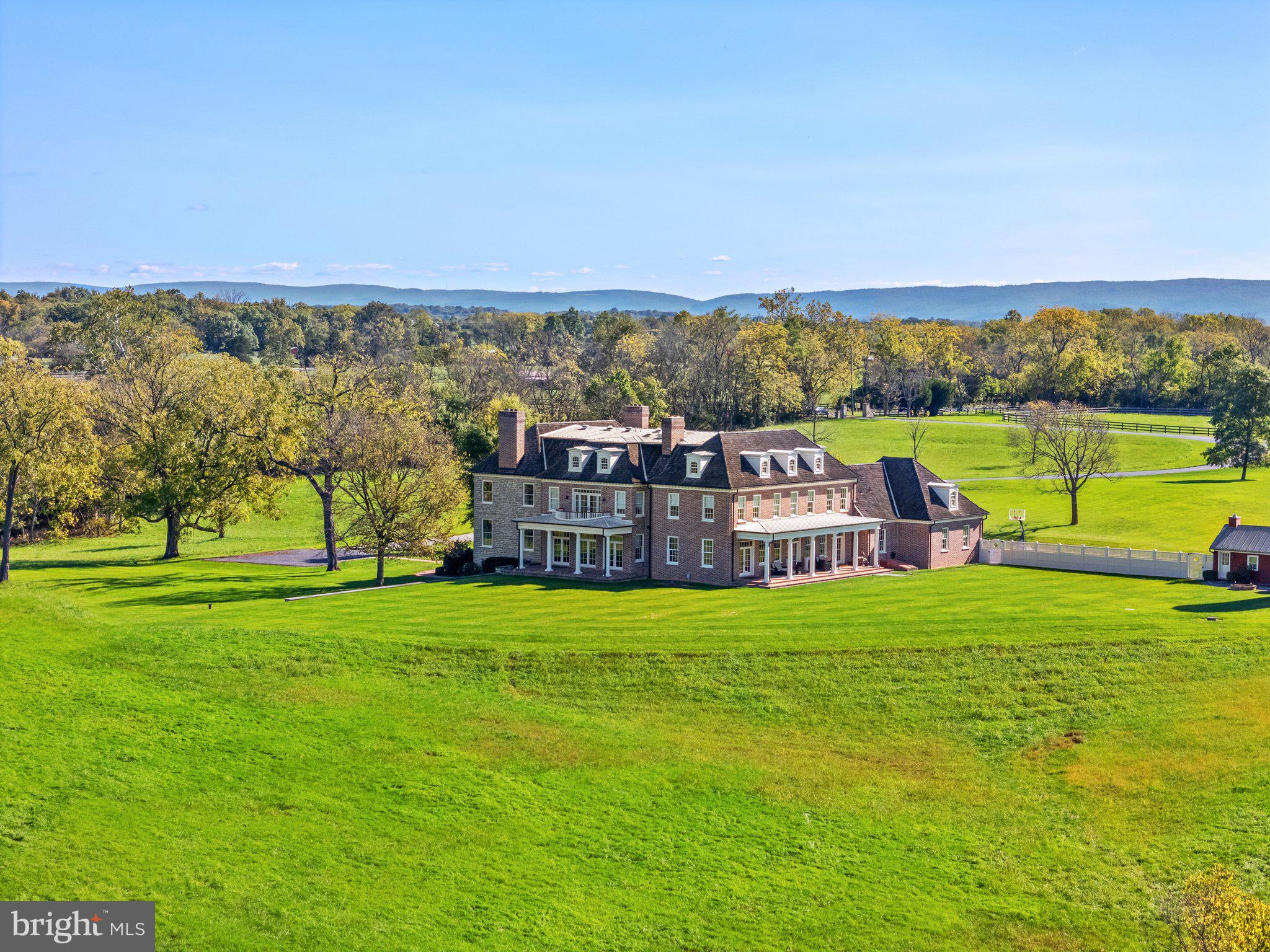 RUSSELL - Residential