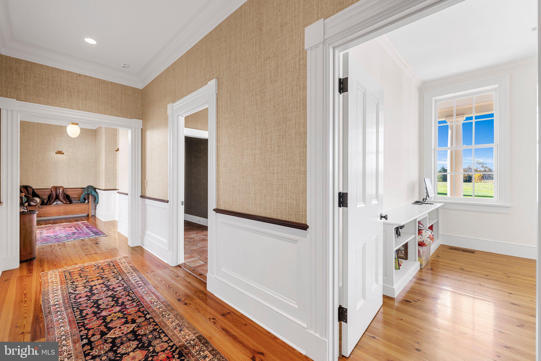 RUSSELL - Residential