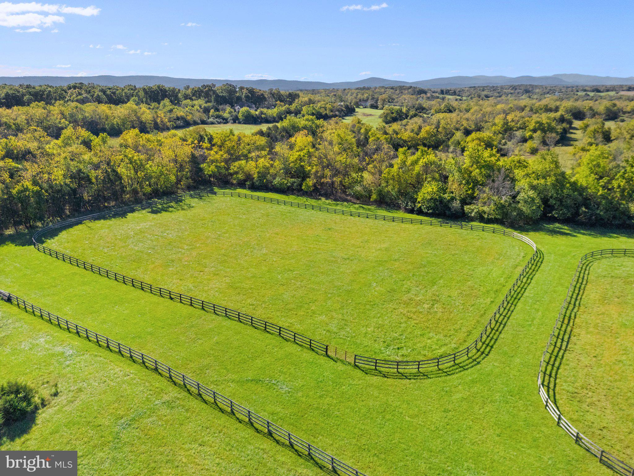 RUSSELL - Residential