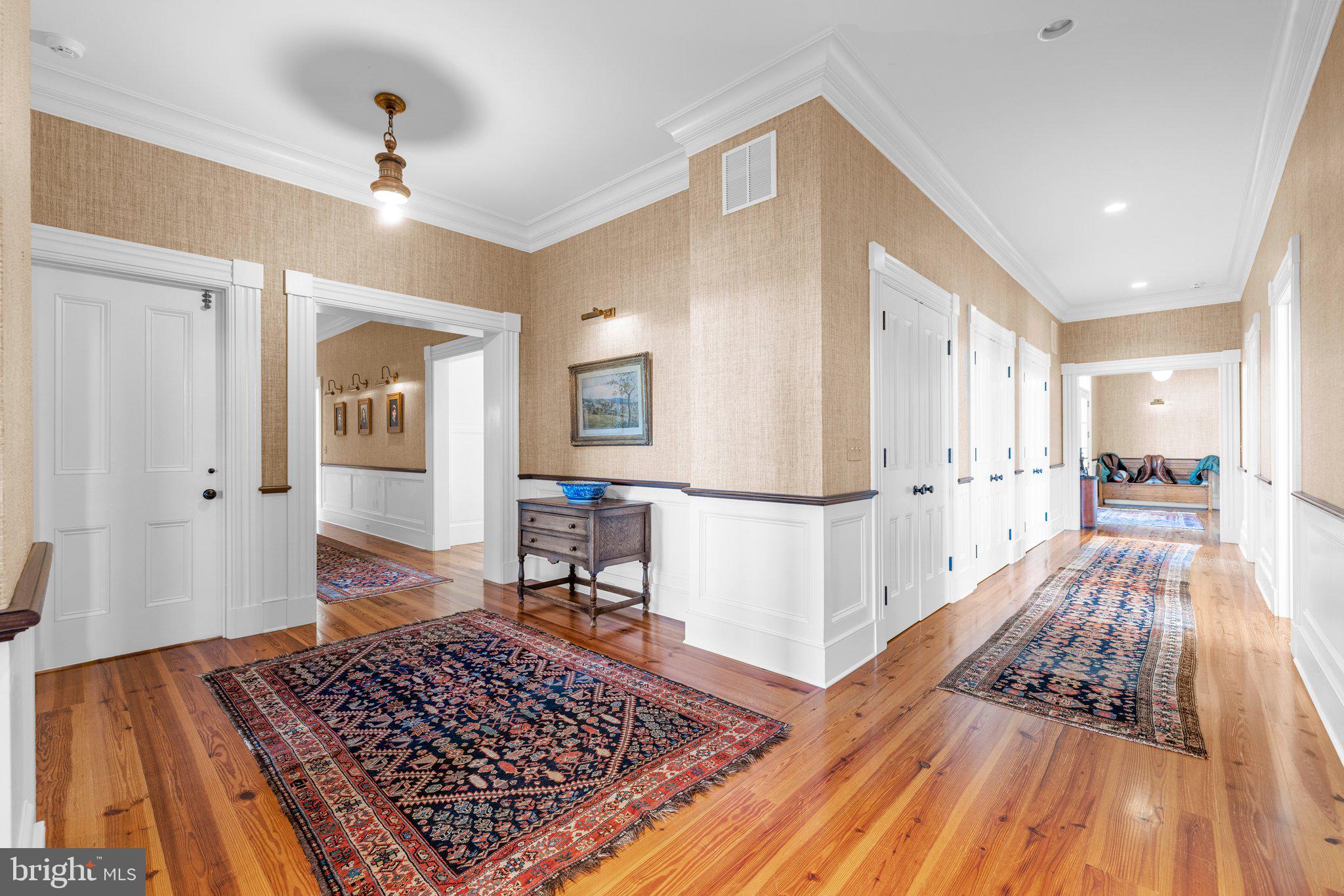 RUSSELL - Residential