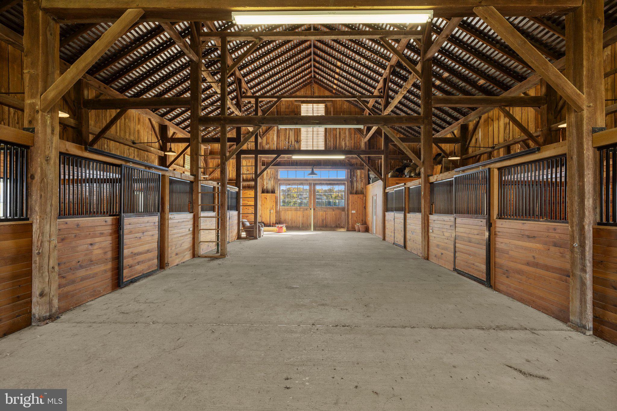 RUSSELL - Residential