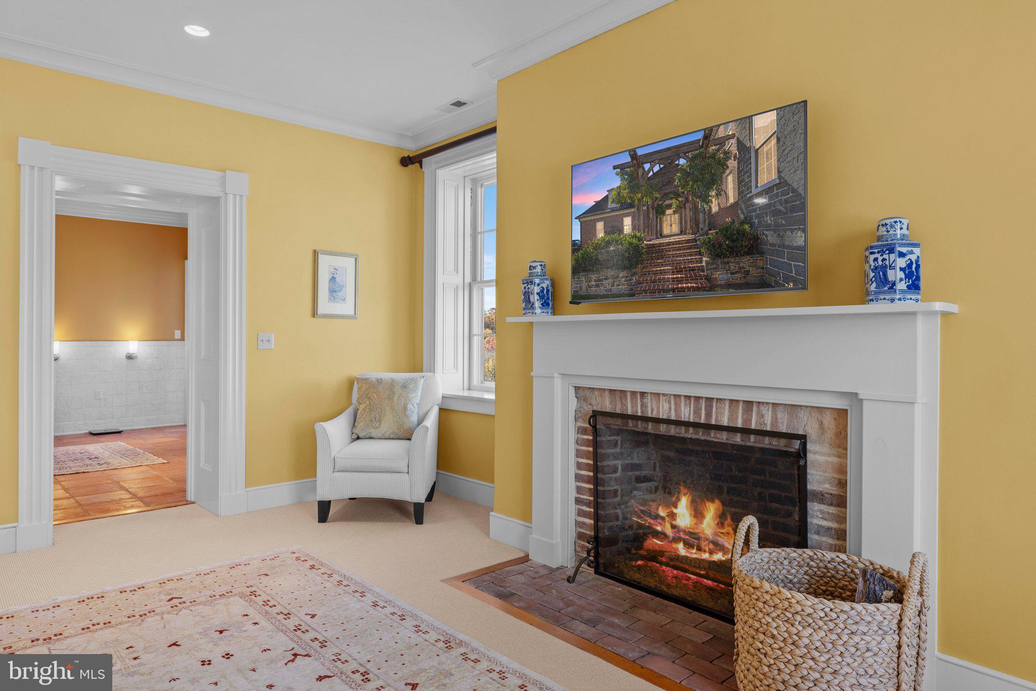 RUSSELL - Residential