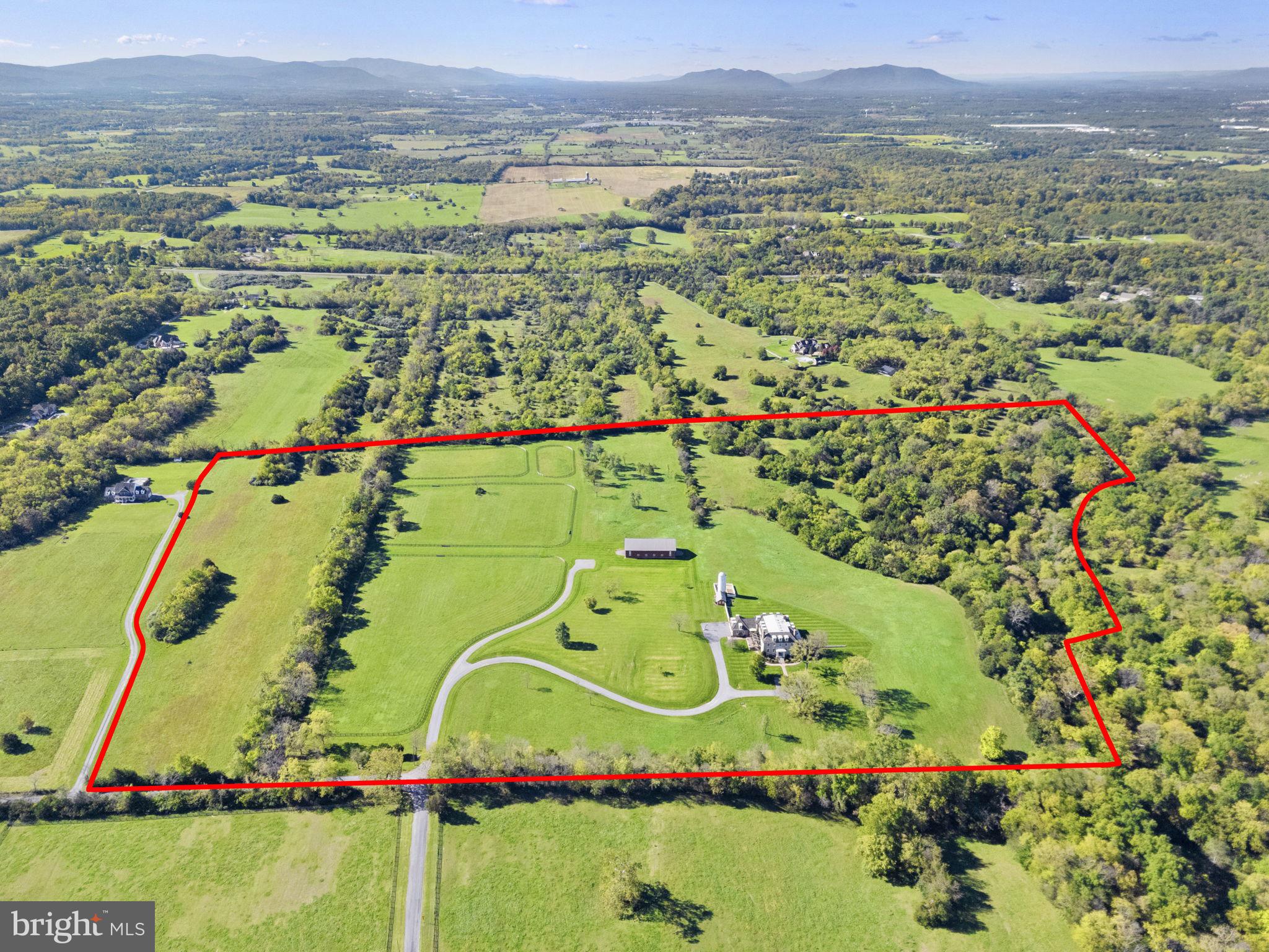 RUSSELL - Residential