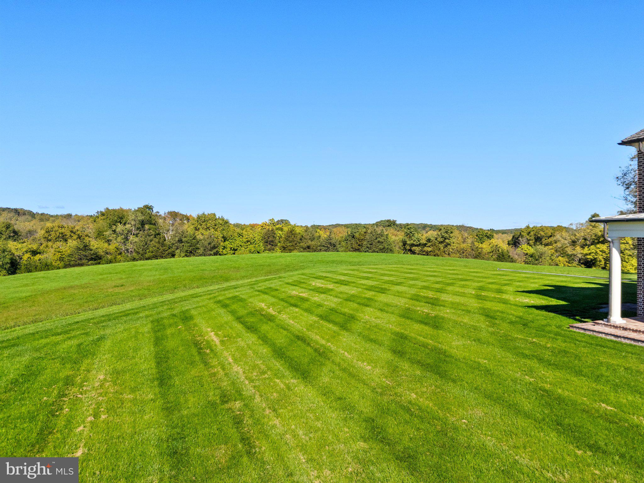 RUSSELL - Residential