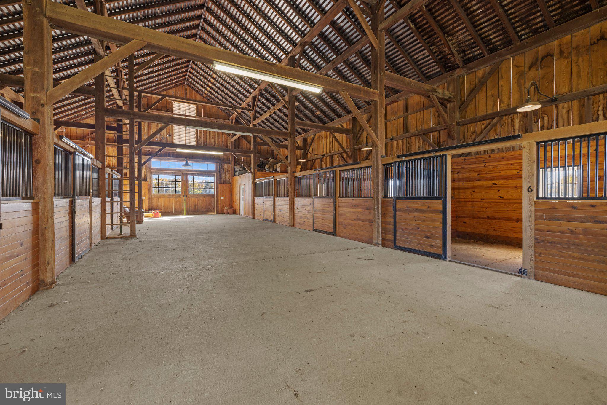 RUSSELL - Residential