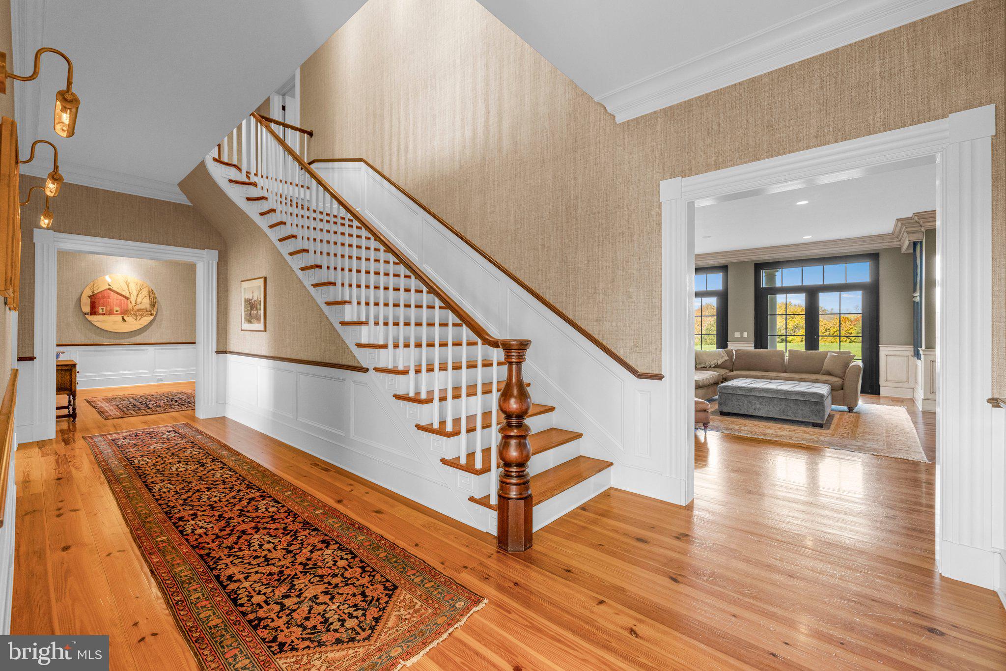 RUSSELL - Residential