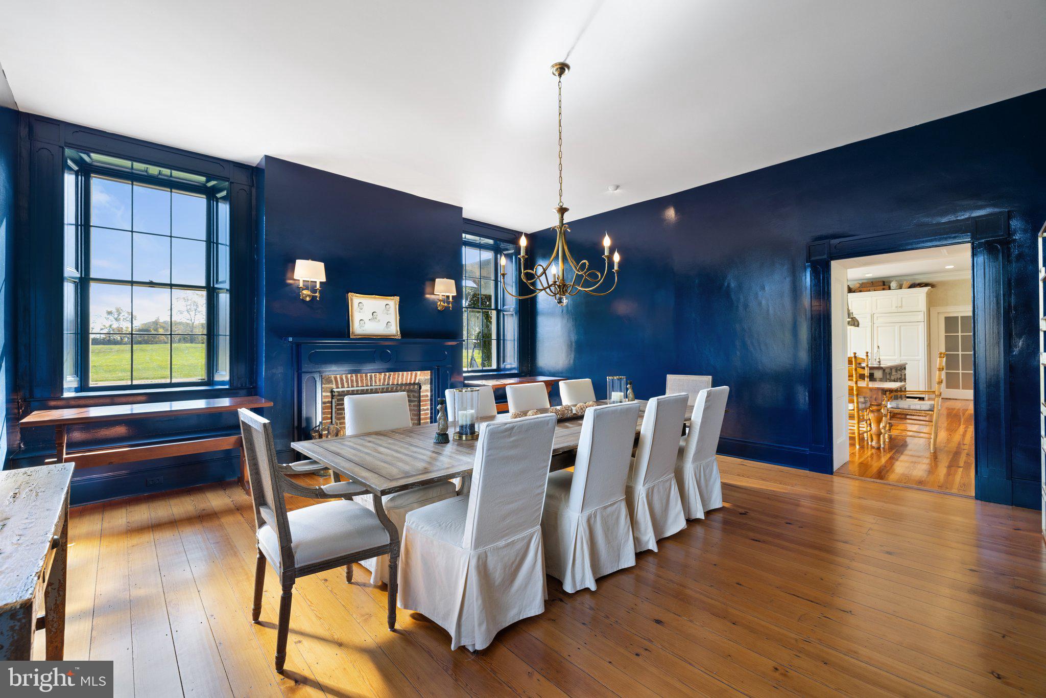 RUSSELL - Residential