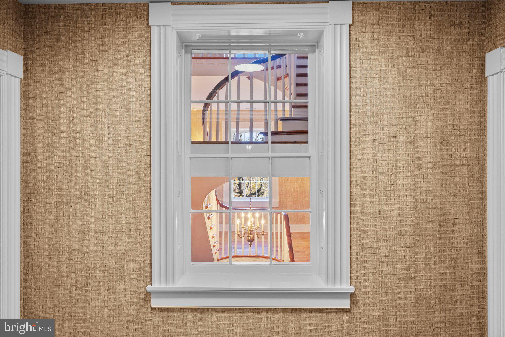 RUSSELL - Residential