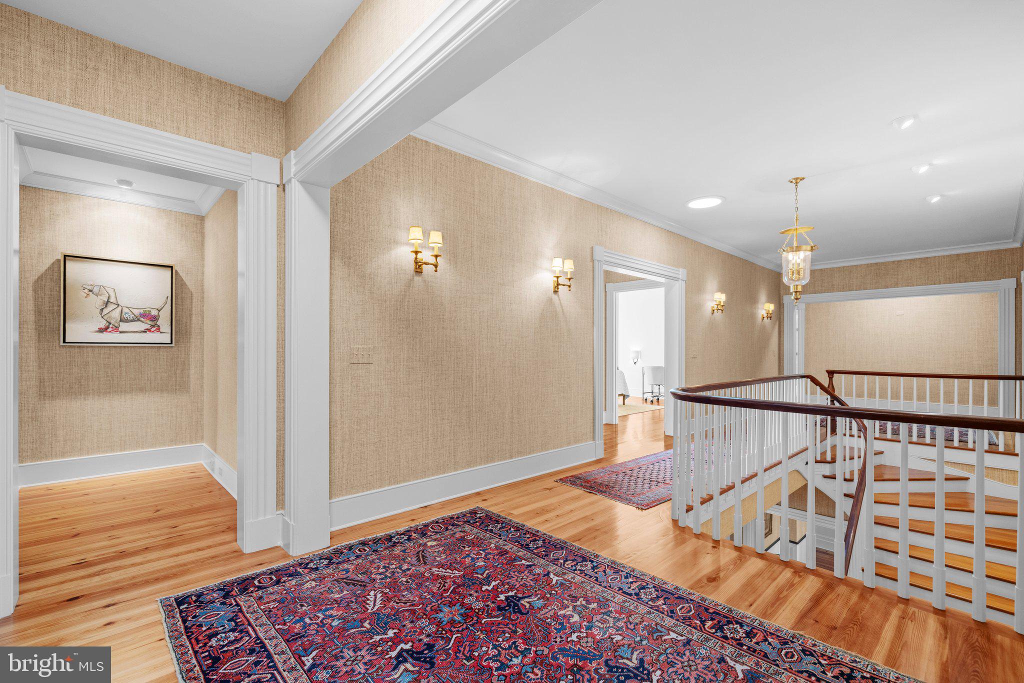 RUSSELL - Residential