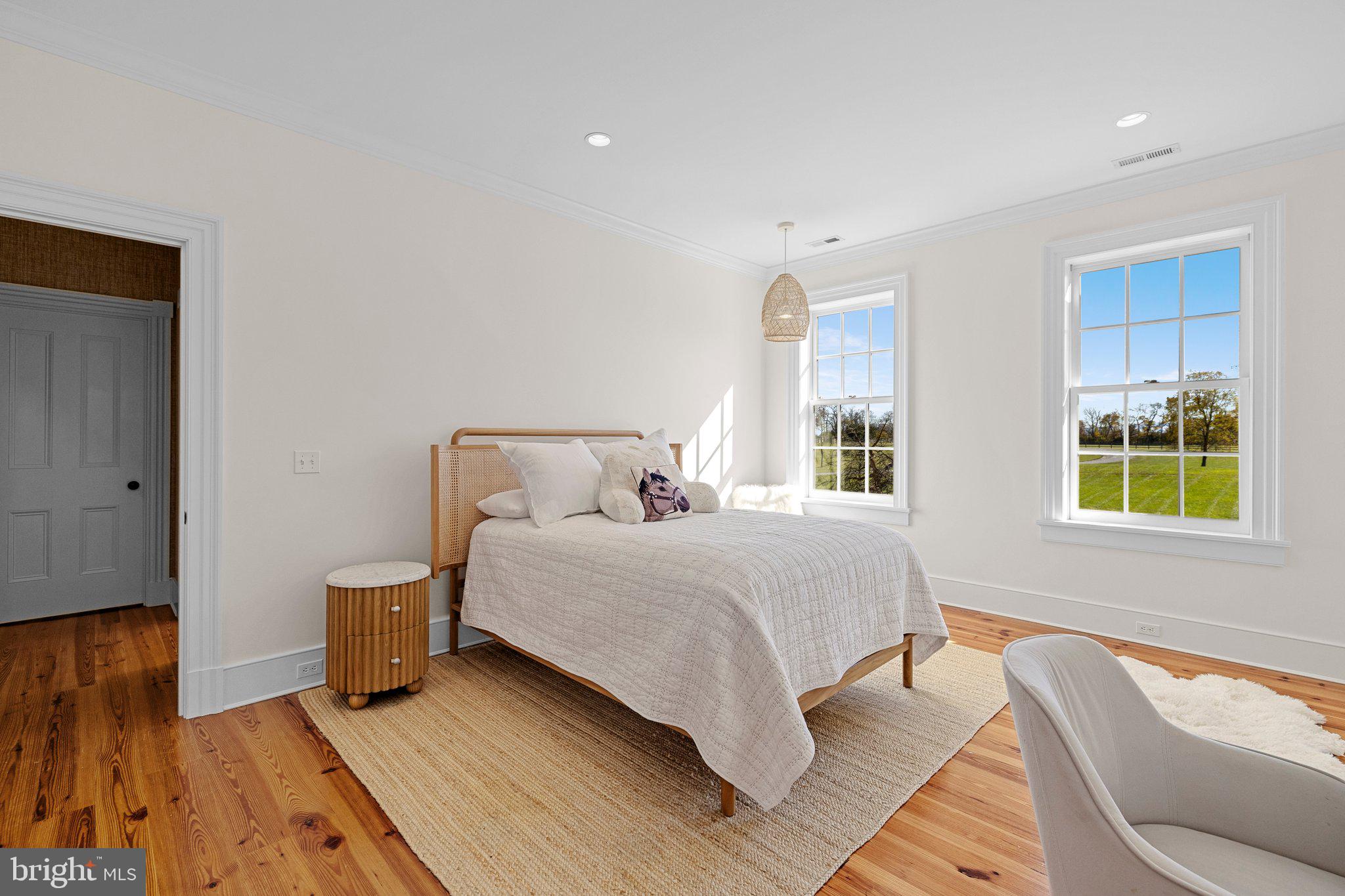 RUSSELL - Residential