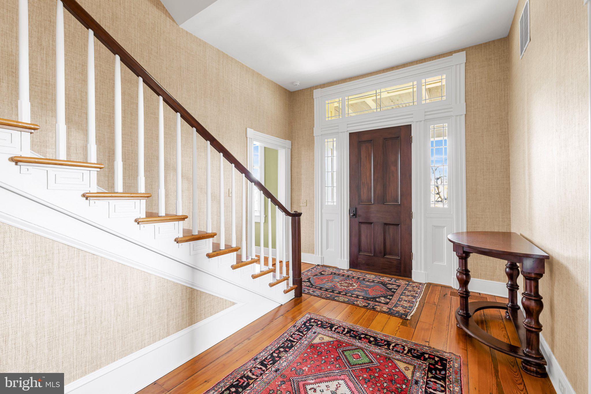 RUSSELL - Residential