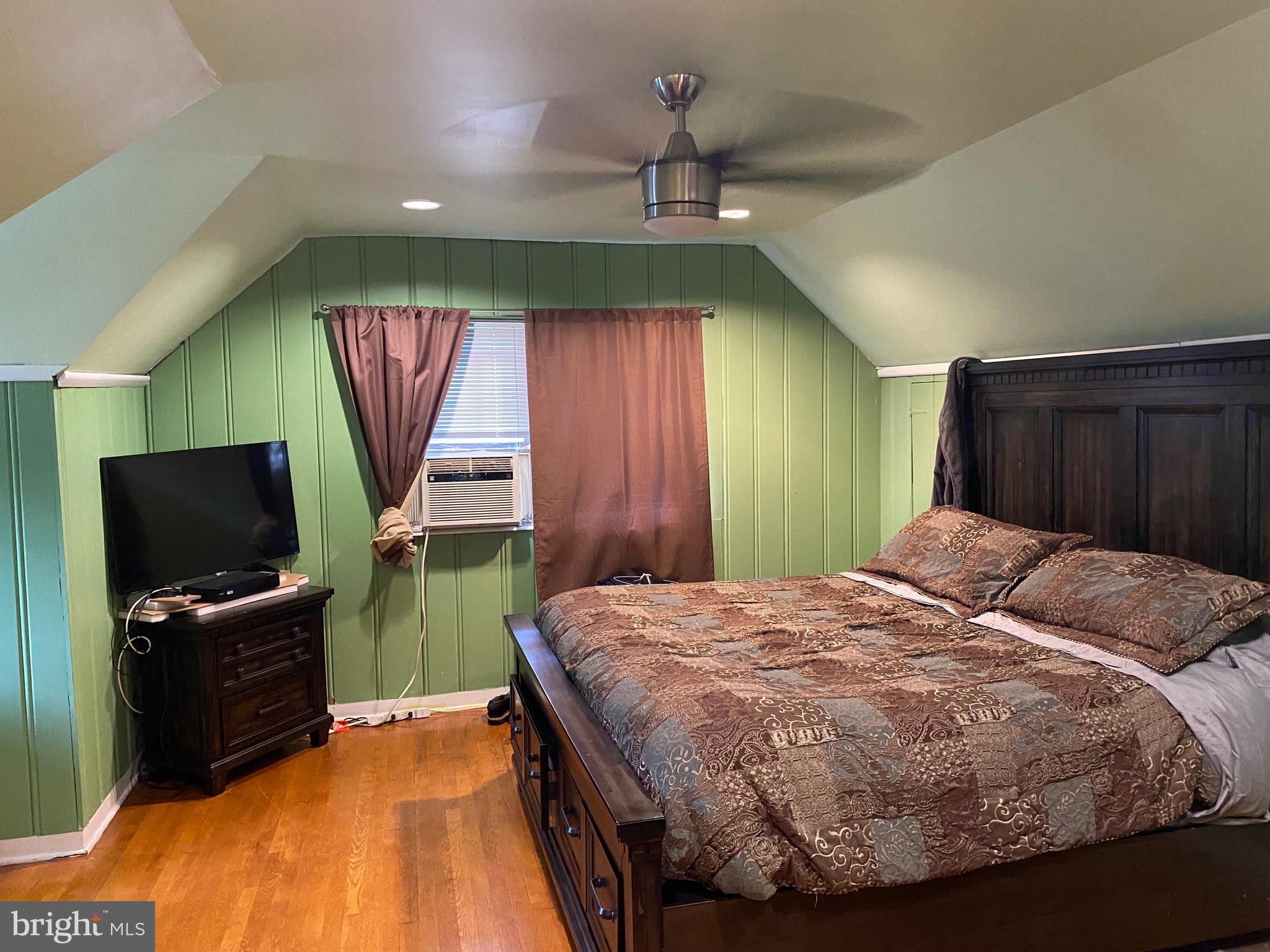 SILVER SPRING - Residential Lease